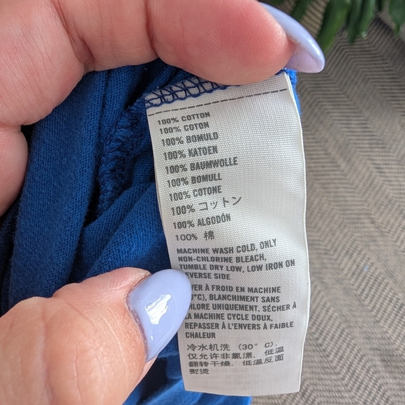 100% Cotton Vintage Hollister T-shirt - Picture 4 of 6